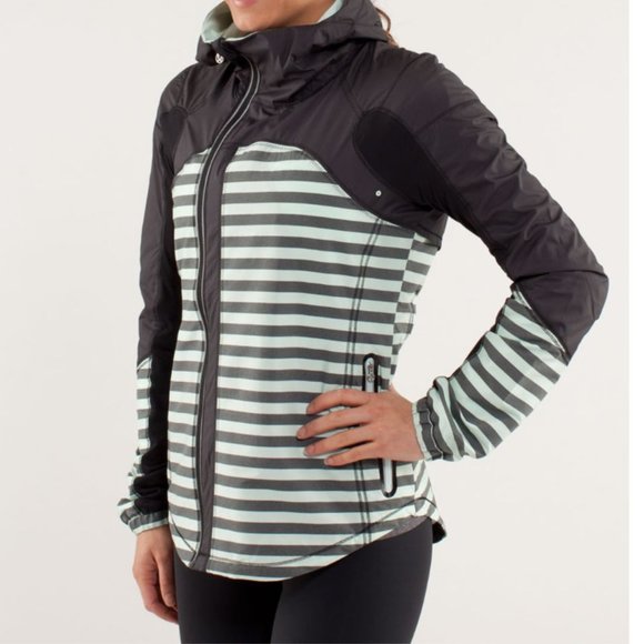 Lululemon Run Get Up and Glow Jacket sz 6 - Picture 6 of 7